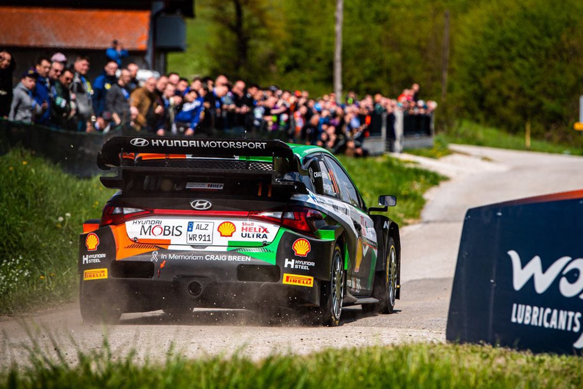 Arreón de Elfyn Evans para presionar a Thierry Neuville en el Rally de Croacia