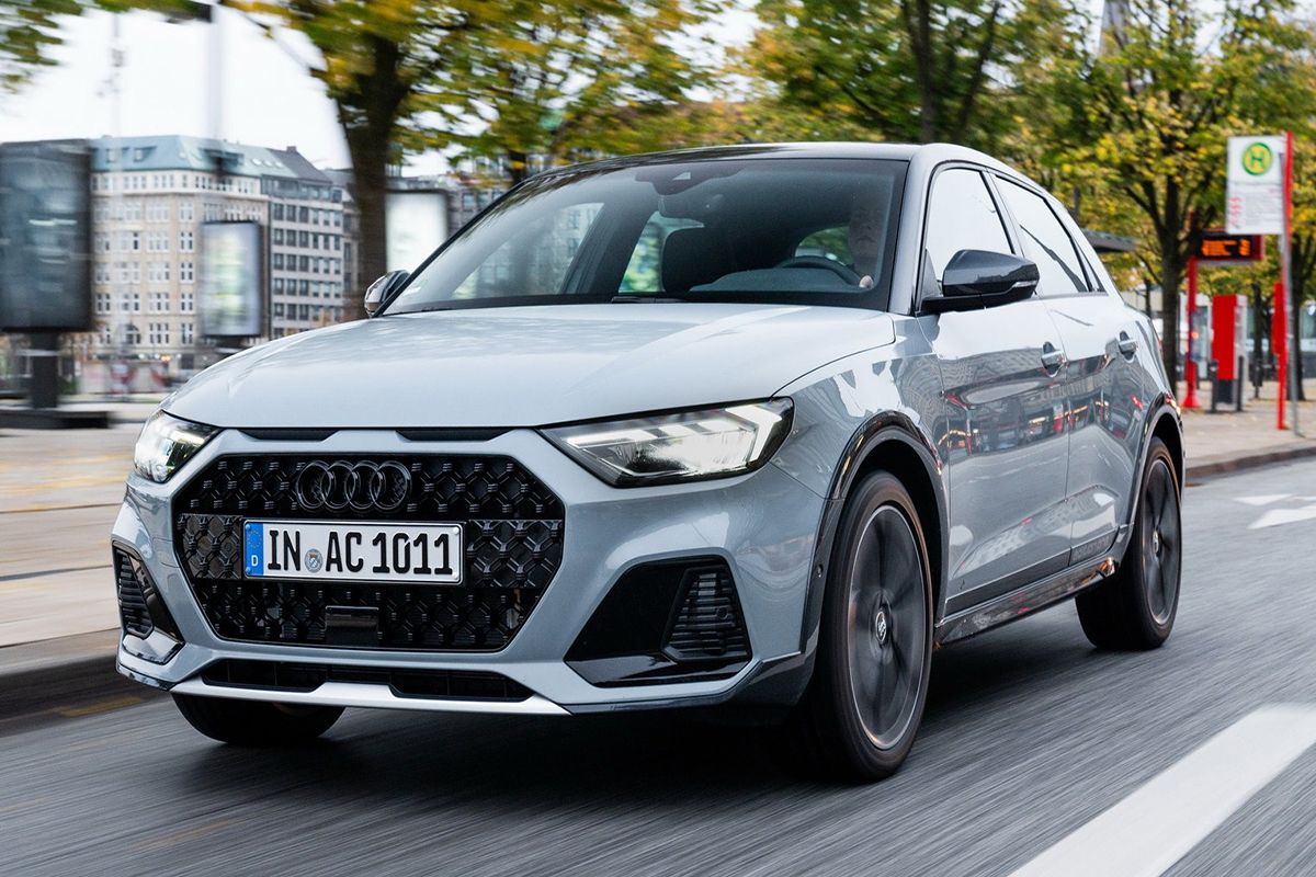 La gama del Audi A1 recibe nuevos e interesantes equipamientos, por ahora solo en Italia