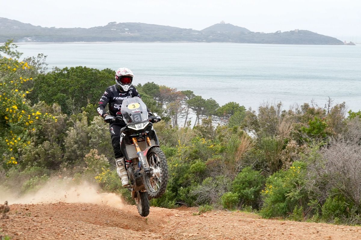 Brillante debut de la Aprilia Tuareg 660 en el Campeonato Italiano Motorally