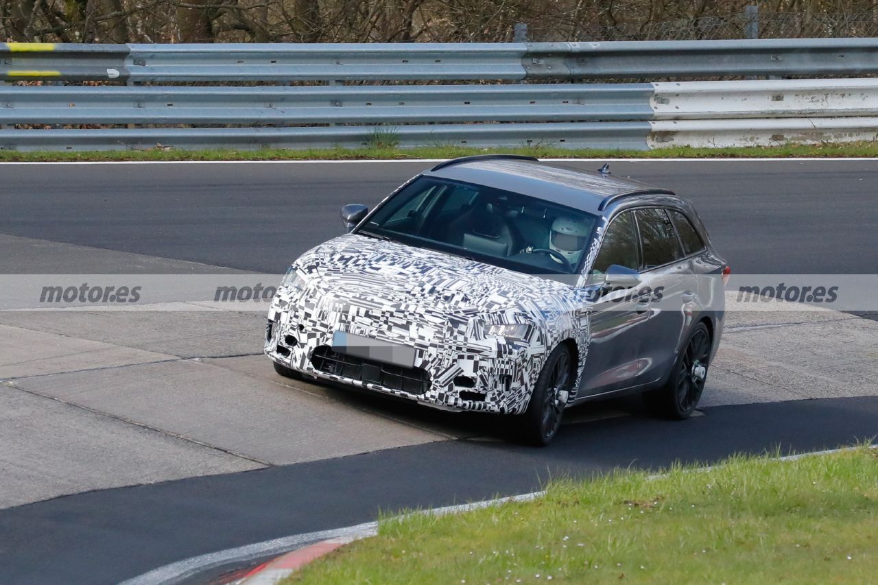 El CUPRA León Sportstourer se somete a pruebas extremas en Nürburgring, tras su paso más tranquilo por los Alpes