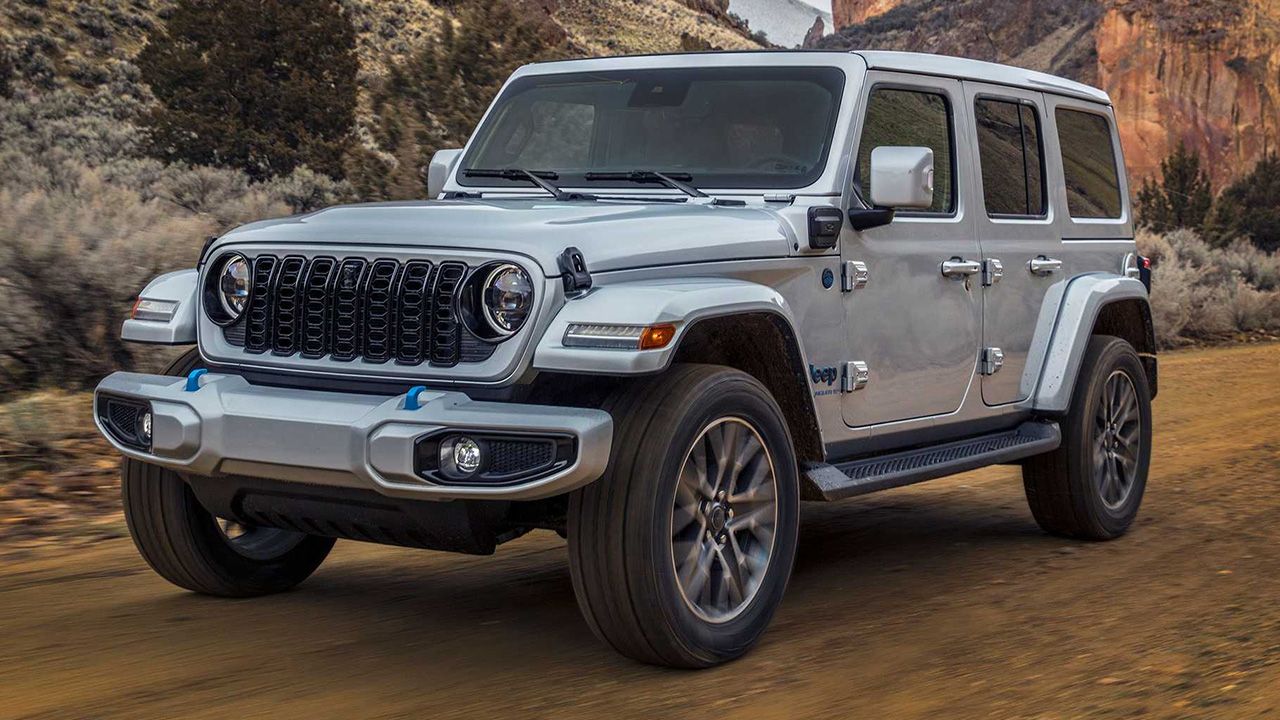 Desvelado el nuevo Jeep Wrangler 2023, un 4x4 más tecnológico con un renovado diseño exterior