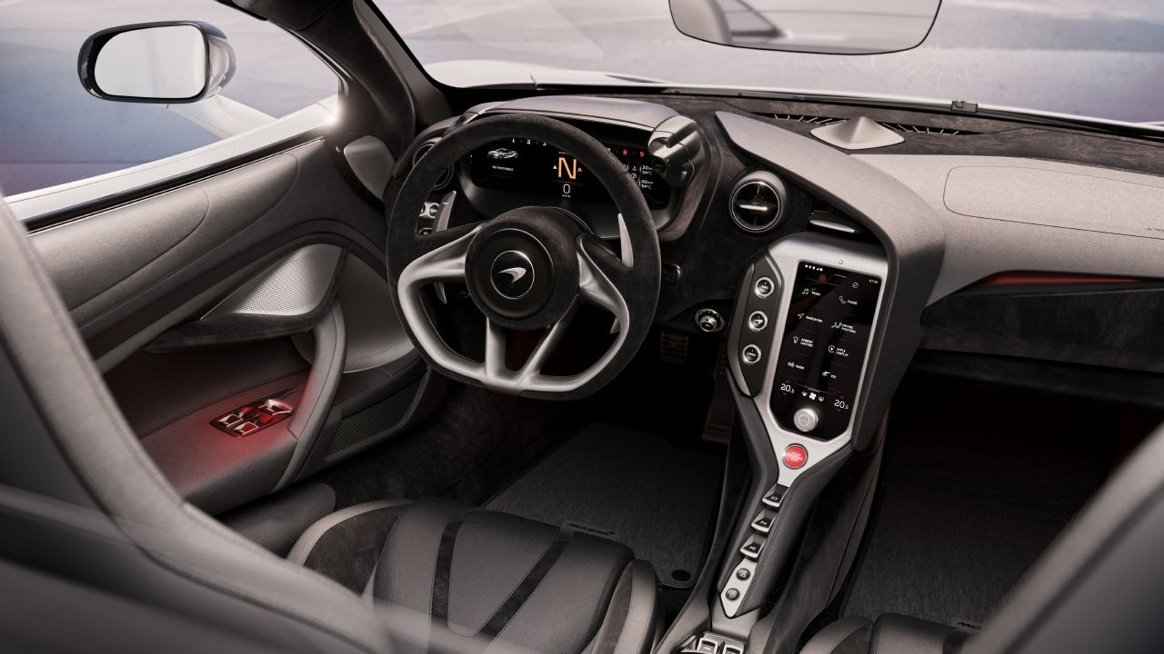 McLaren 750S - interior