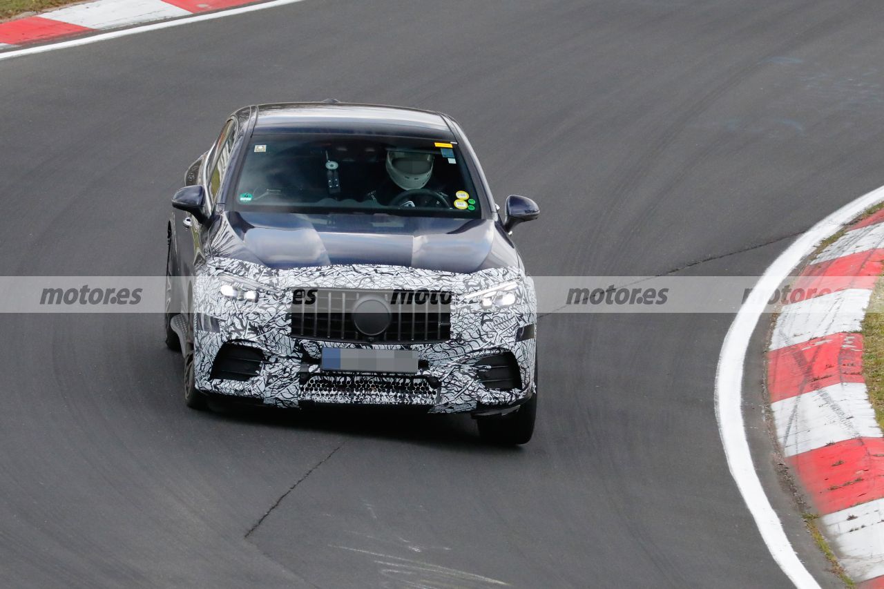 El nuevo Mercedes-AMG GLC 63 Coupé 2024 regresa a Nürburgring más destapado y al límite