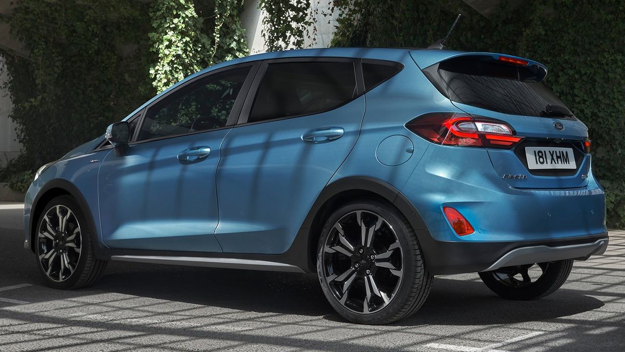 Ford Fiesta Active - posterior