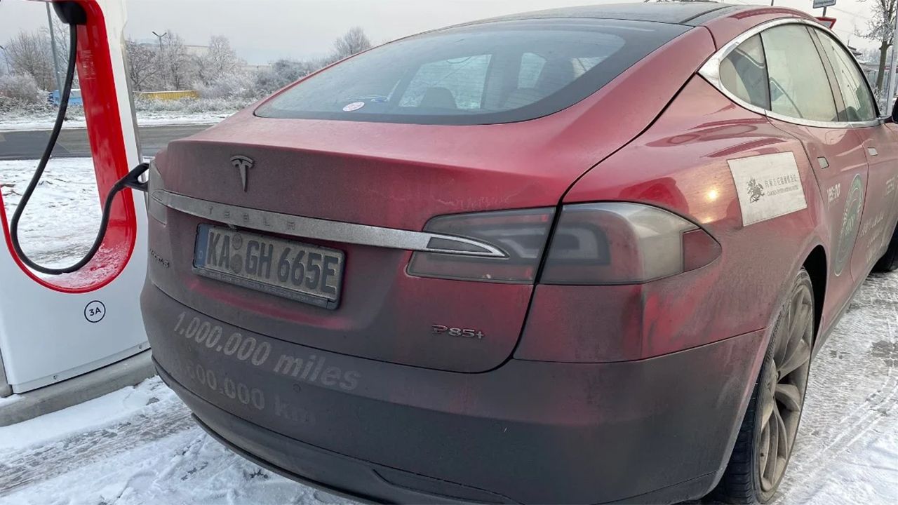 El Tesla Model S con más kilómetros del mundo