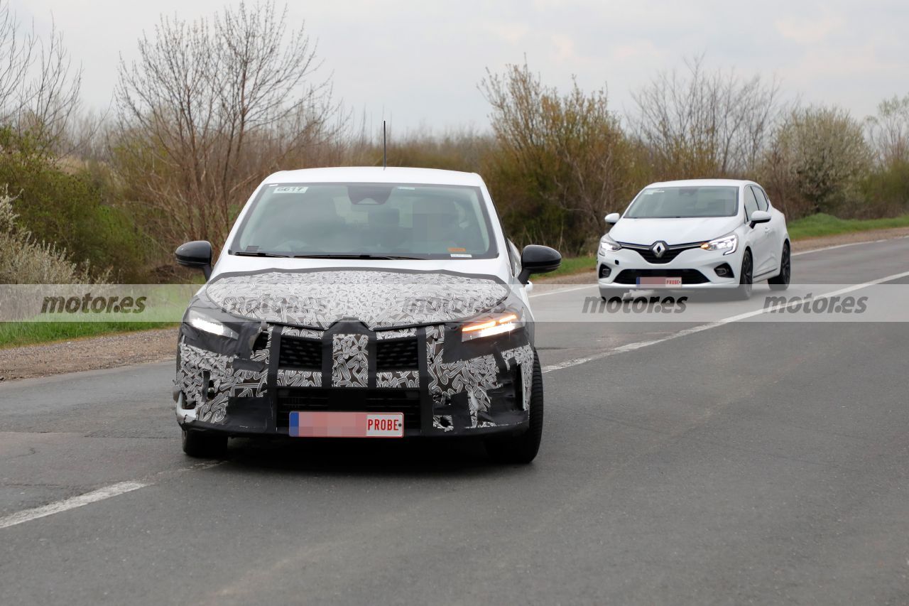 ¡Cazado! El Renault Clio Facelift 2023 muestra su moderna trasera en estas interesantes fotos espía