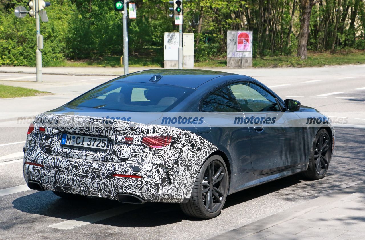 Fotos espía BMW M440i Coupé Facelift 2024