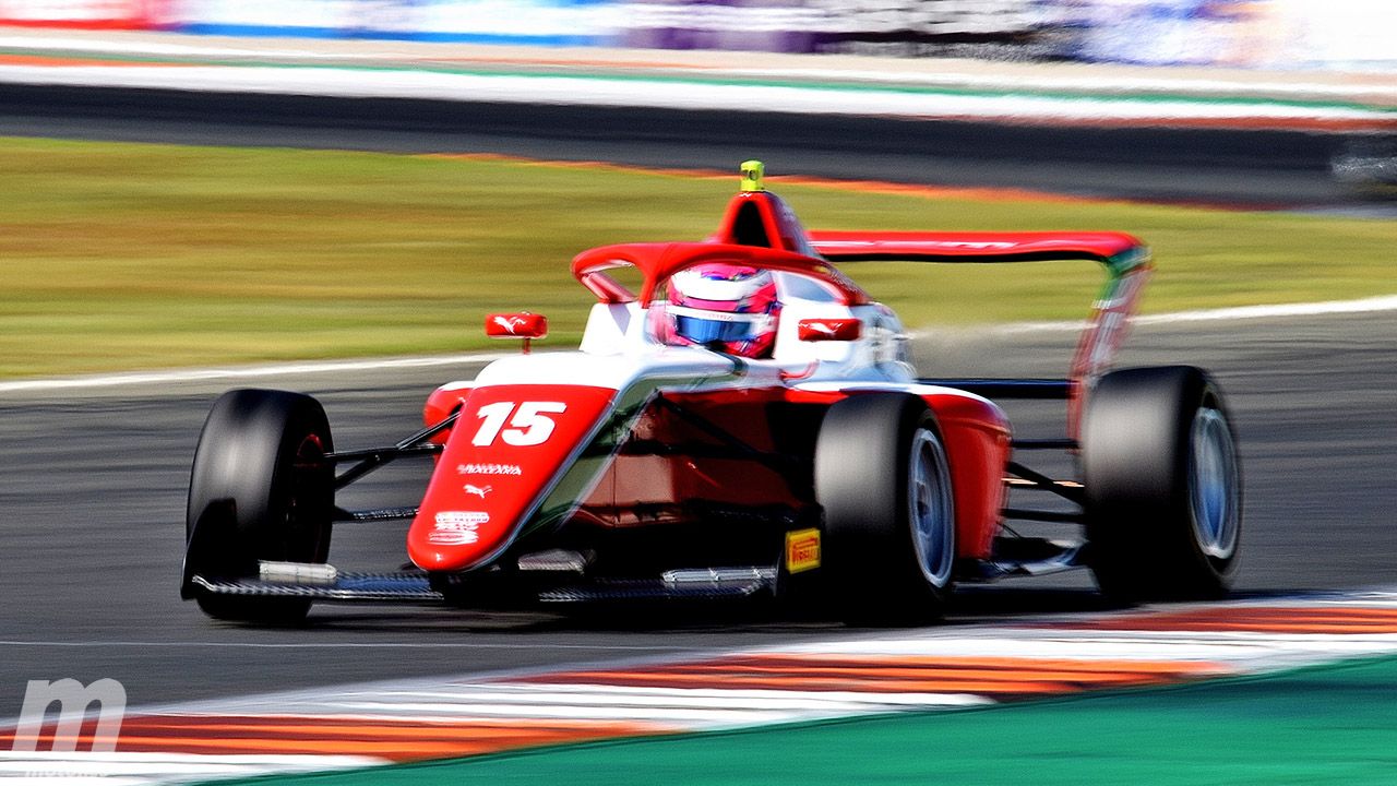 Marta García en la F1 Academy en Cheste