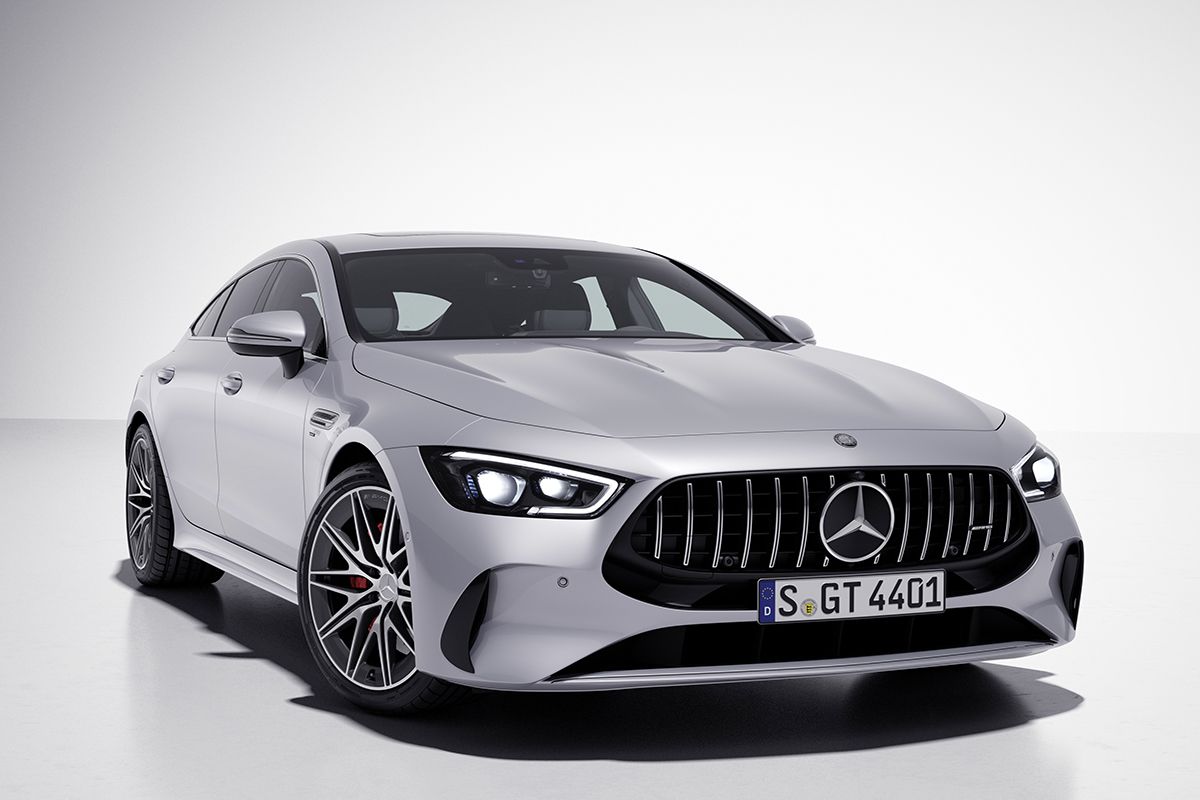 La tecnología MHEV llega al Mercedes-AMG GT Berlina de seis cilindros junto a una imagen más deportiva