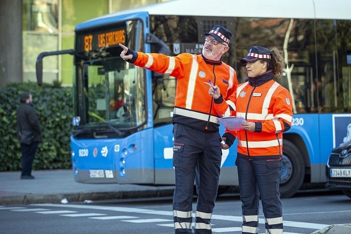 ¿Puede multar un agente de movilidad? Funciones y limitaciones de este tipo de autoridad