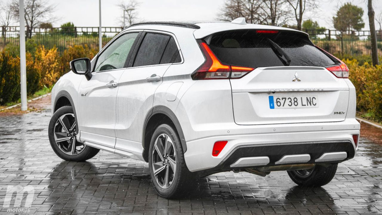 Mitsubishi Eclipse Cross PHEV Kaiteki+ - posterior