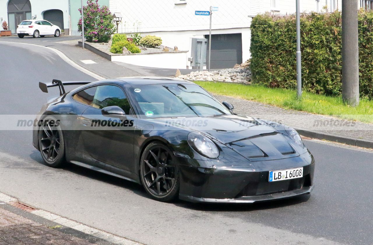 El nuevo Porsche 911 GT3 Facelift sorprende en Nürburgring con un diseño más impactante, a la altura de sus más de 500 CV