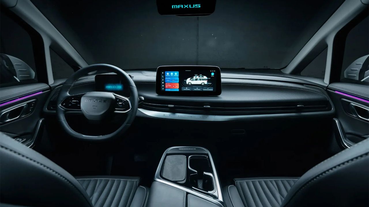 Maxus Mifa 9 - interior