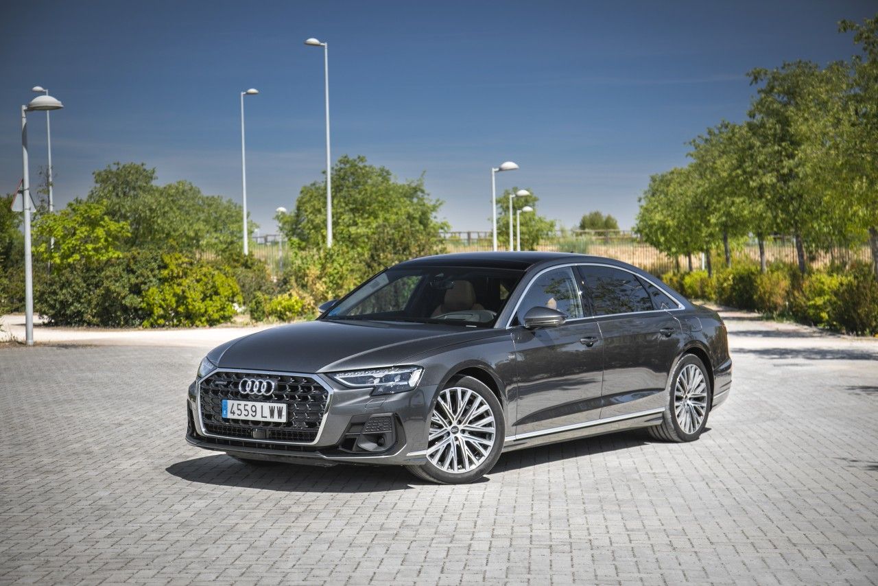 Prueba Audi A8 L 60 TFSIe, la clase no está reñida con la modernidad