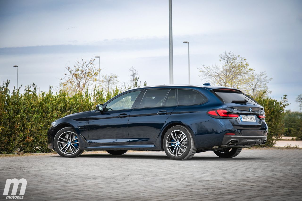 Prueba BMW 530e xDrive Touring: comodidad, espacio y eficiencia