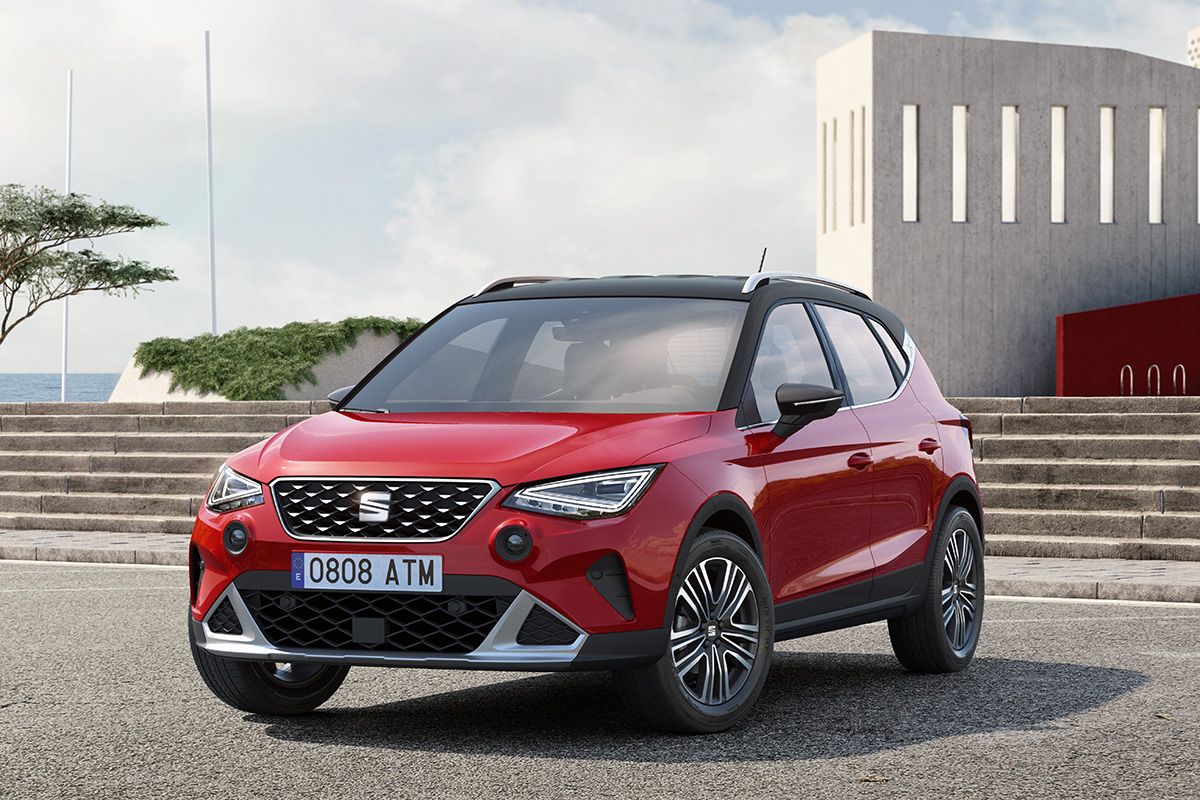 Los SEAT Ibiza y Arona estrenan la edición especial Marina Pack, el utilitario y el SUV apuestan por los materiales reciclados