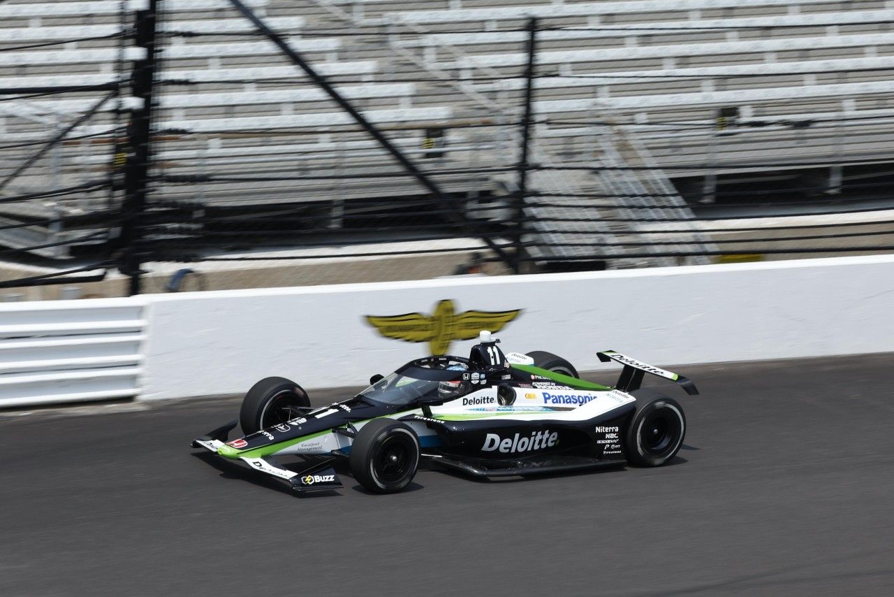 Takuma Sato encabeza el dominio total de Ganassi en la primera jornada, con Alex Palou cuarto