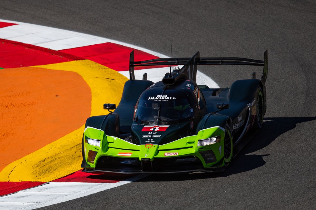 Vanwall aparta a Jacques Villeneuve y el piloto canadiense no correrá las 24 Horas de Le Mans