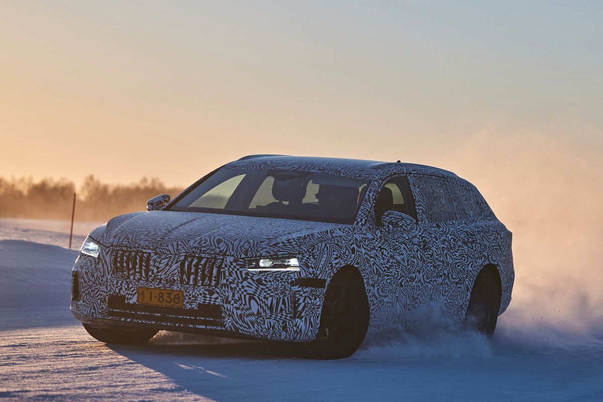 Skoda Superb prototipo