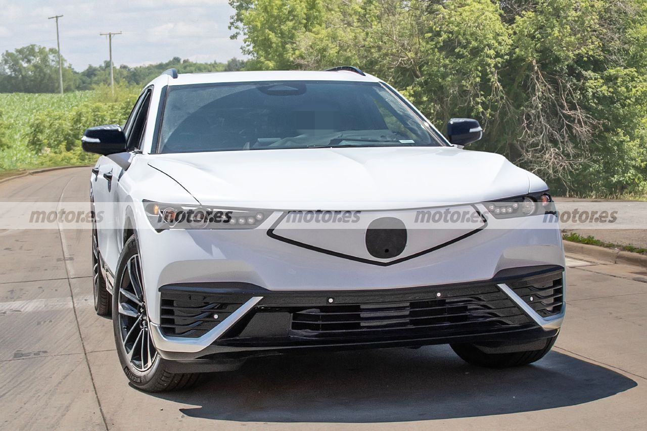 El nuevo Acura ZDX EV se destapa en estas fotos espía, el primer SUV eléctrico de la firma llegará en 2024