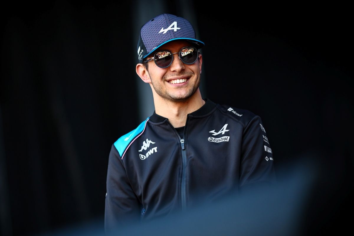 Esteban Ocon afirma que siempre ha sido «el líder» de Alpine. Es imposible no pensar en Fernando Alonso