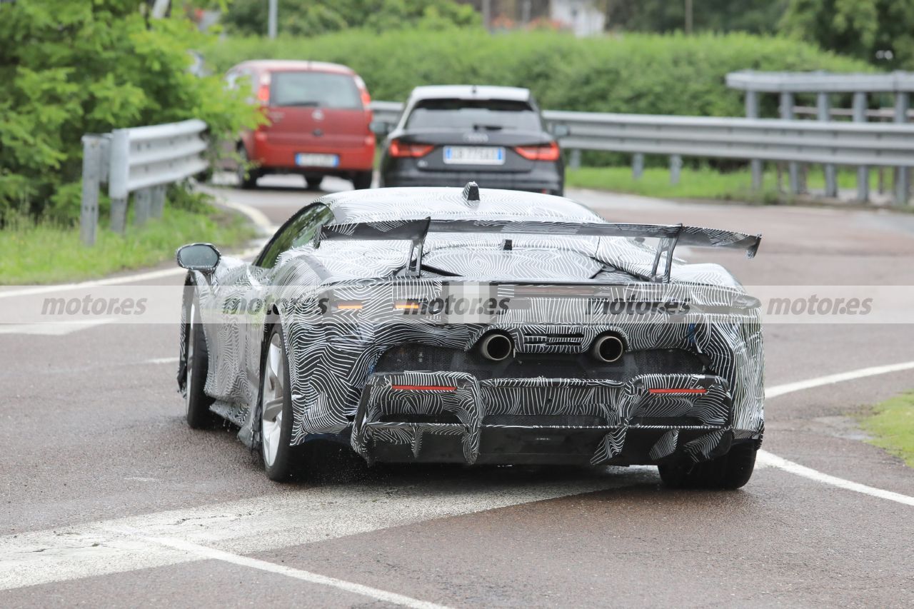 Fotos espía Ferrari SF90 LM 2024