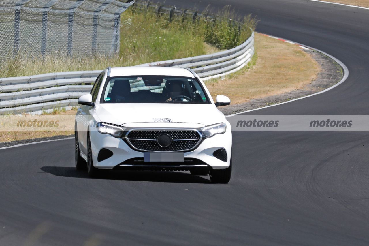 El nuevo Mercedes Clase E Estate se acerca, se desnuda parcialmente en unas últimas pruebas en Nürburgring