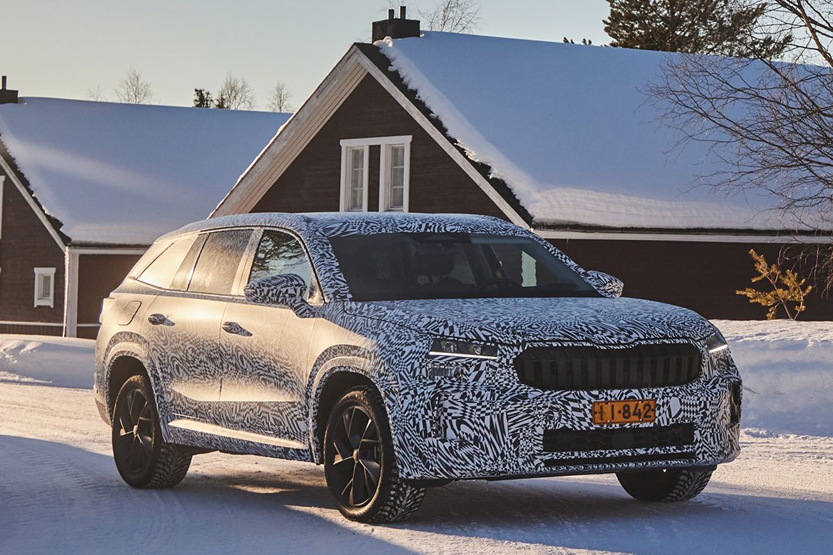 El nuevo Skoda Kodiaq se muestra al desnudo en un primer adelanto... pero no en la forma tan bruta que esperabas