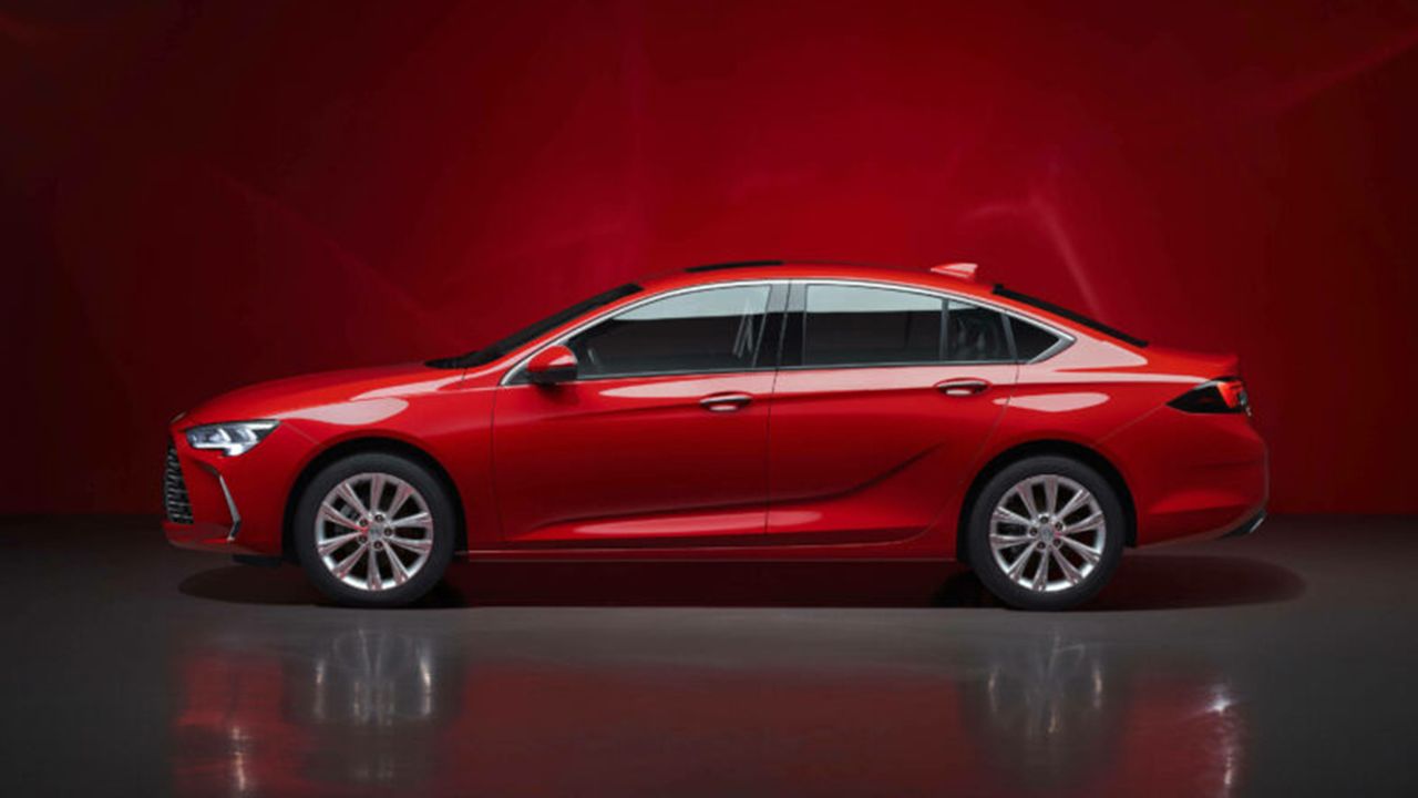 Buick Regal 2024 - lateral