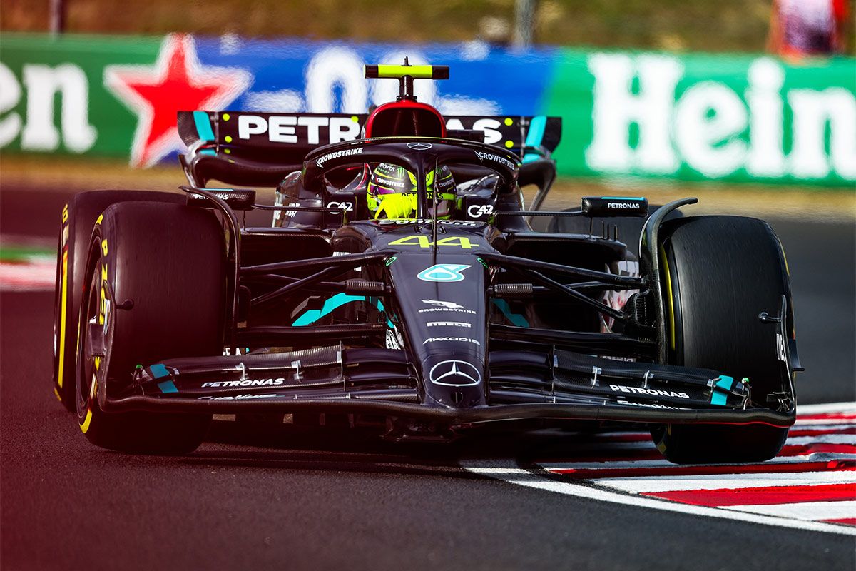 Lewis Hamilton sorprende y arrebata la pole a Verstappen por solo 3 milésimas