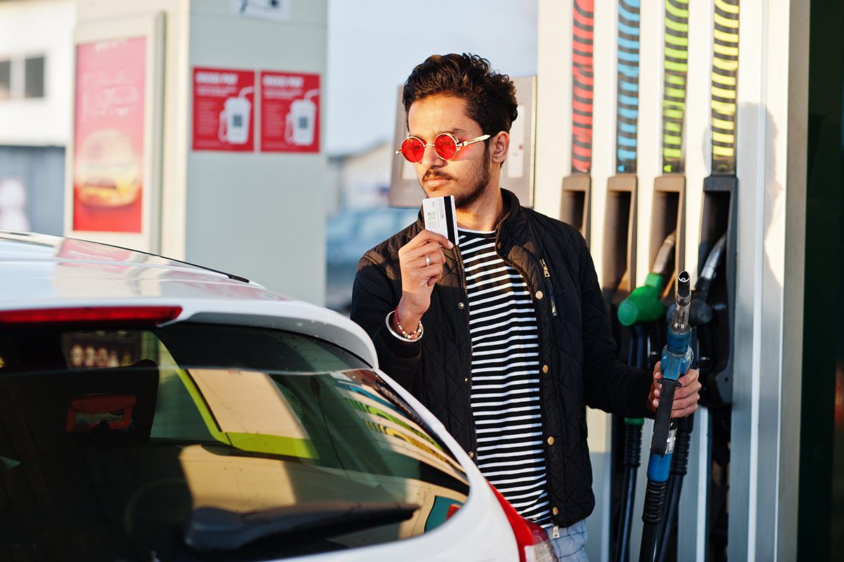 ¿Dónde están las gasolineras más baratas? Un vistazo a las 13 rutas vacacionales más transitadas