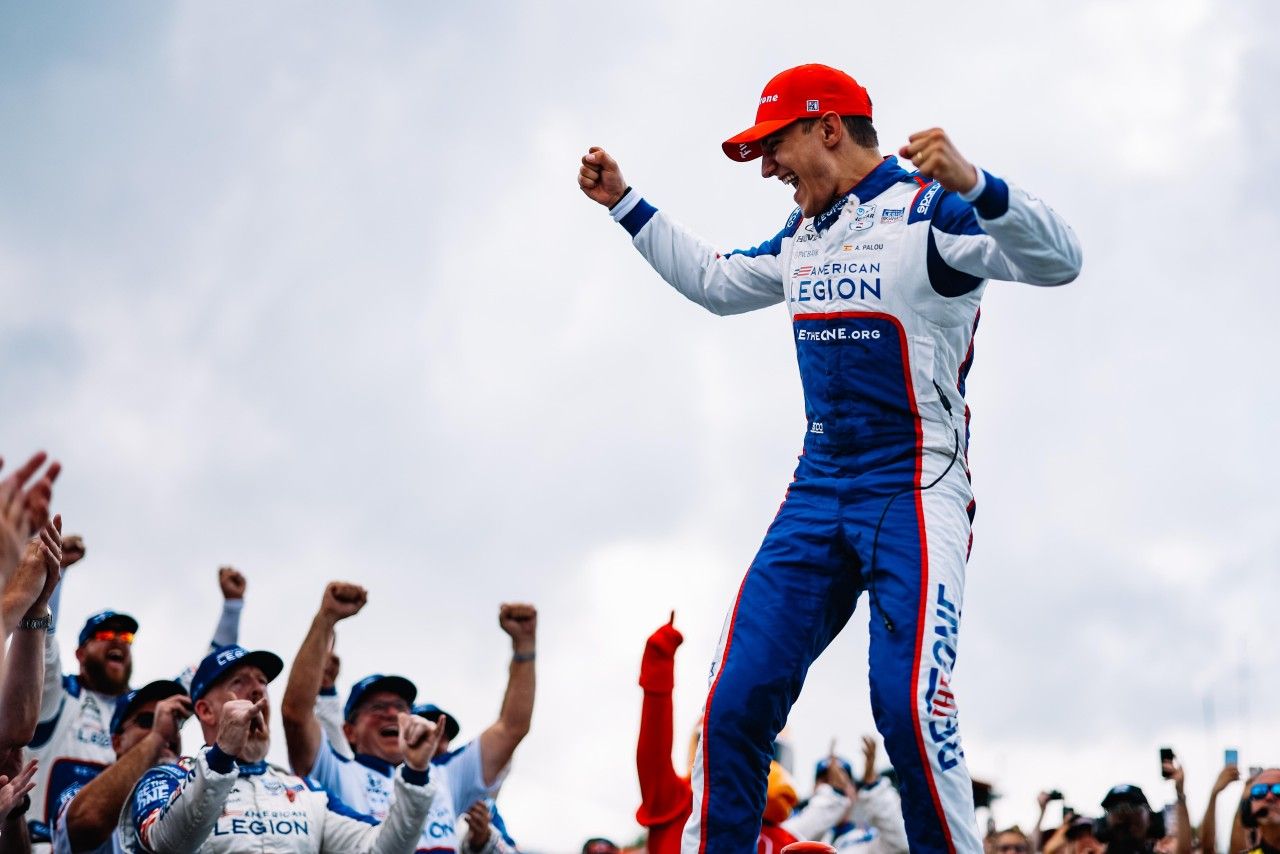 La racha invencible de Alex Palou continúa: tercera victoria seguida en las 200 millas de Mid-Ohio