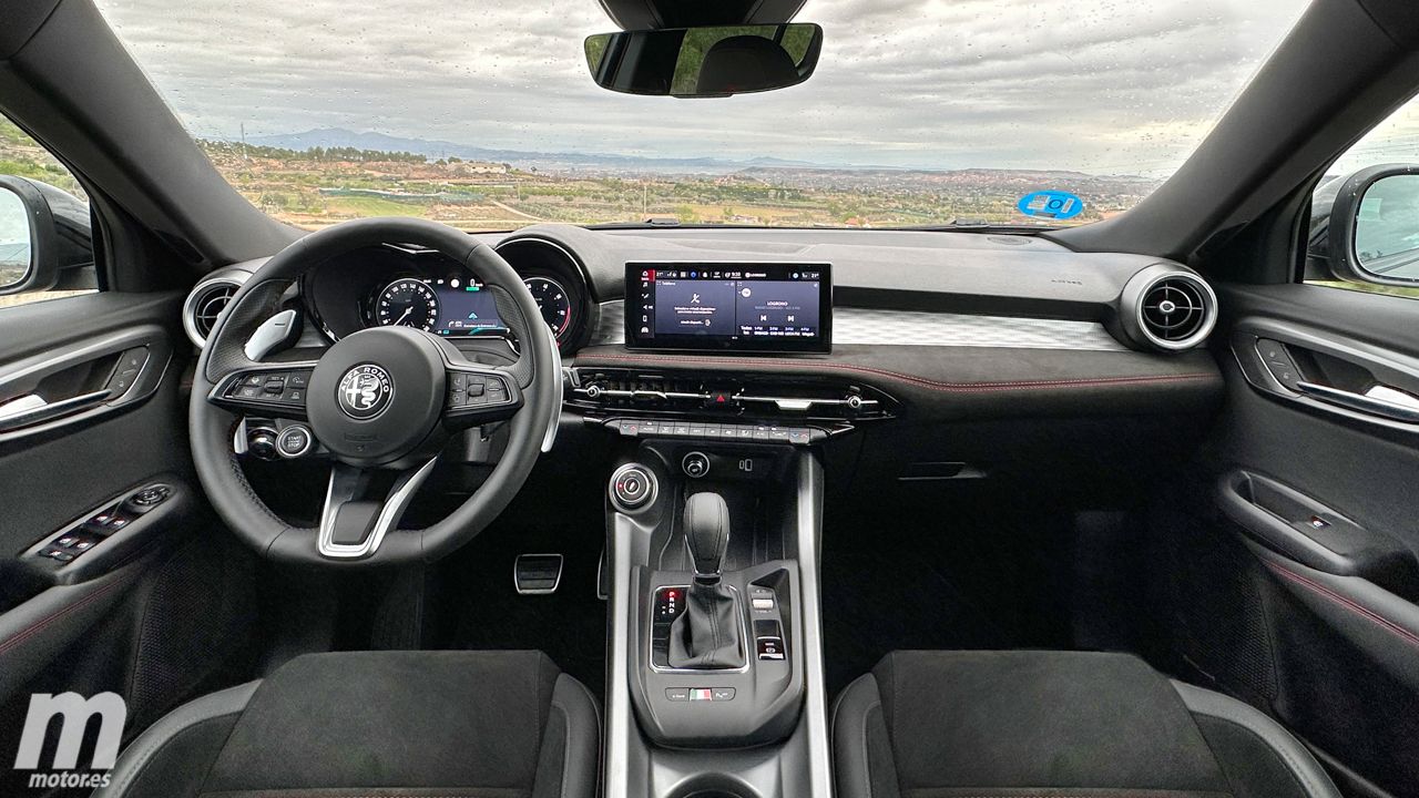 «No necesito saber la predicción del tiempo para 3 semanas. Estoy aquí para conducir», Alfa Romeo desvela las claves del interior de sus futuros modelos