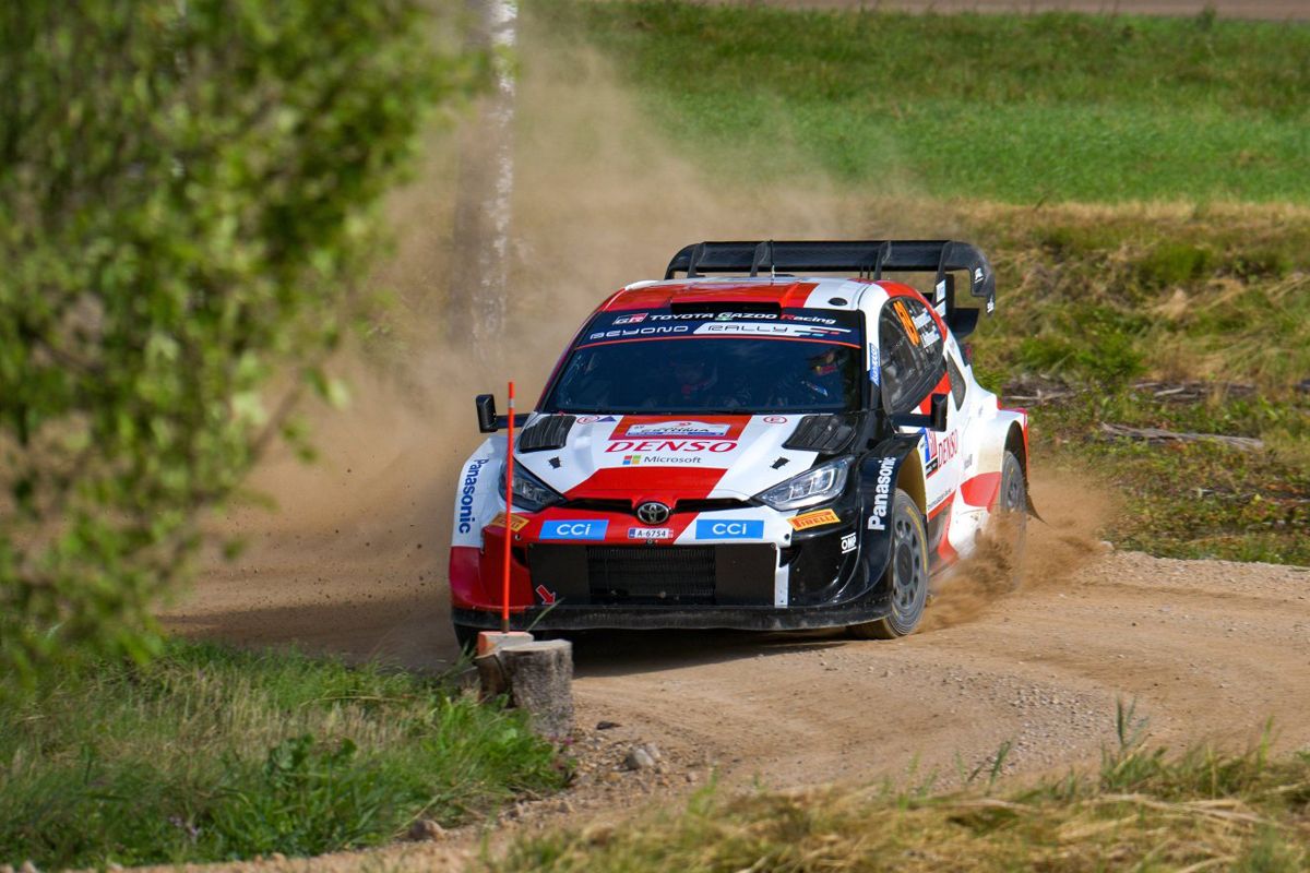 Kalle Rovanperä aprieta los dientes para ampliar su ventaja en el Rally de Estonia