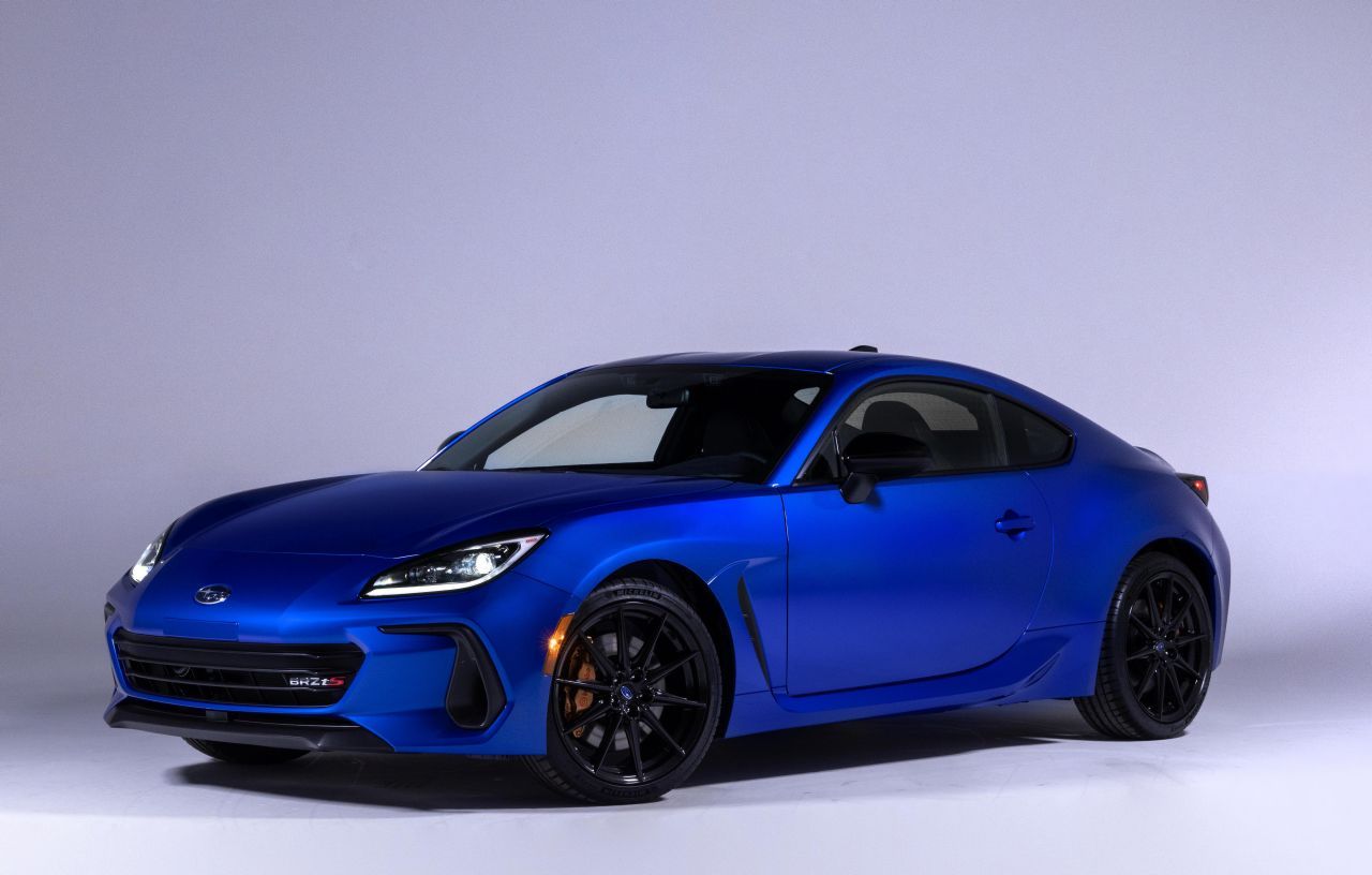 El Subaru BRZ estrena una nueva versión deportiva retocada por STI, aunque no es la que esperas y tampoco verás en Europa