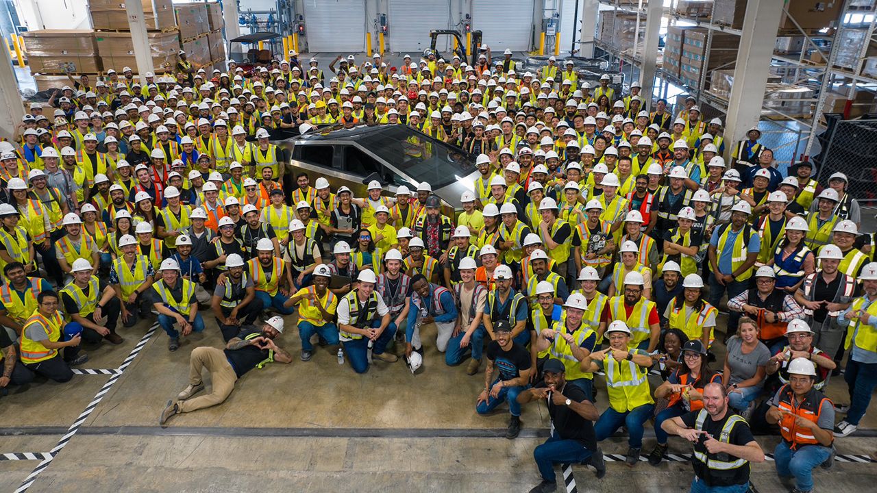 Tesla Cybertruck - producción