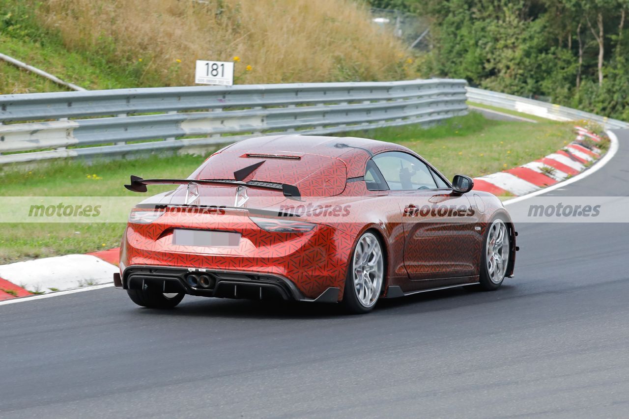 Fotos espía Alpine A110 RS 2024 en Nürburgring