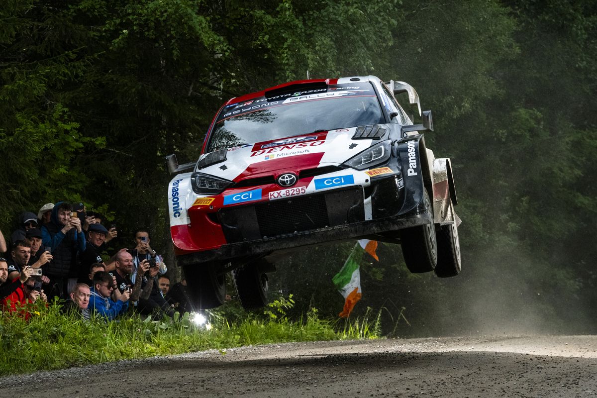 Elfyn Evans hereda el liderato de un humano Kalle Rovanperä en el Rally de Finlandia