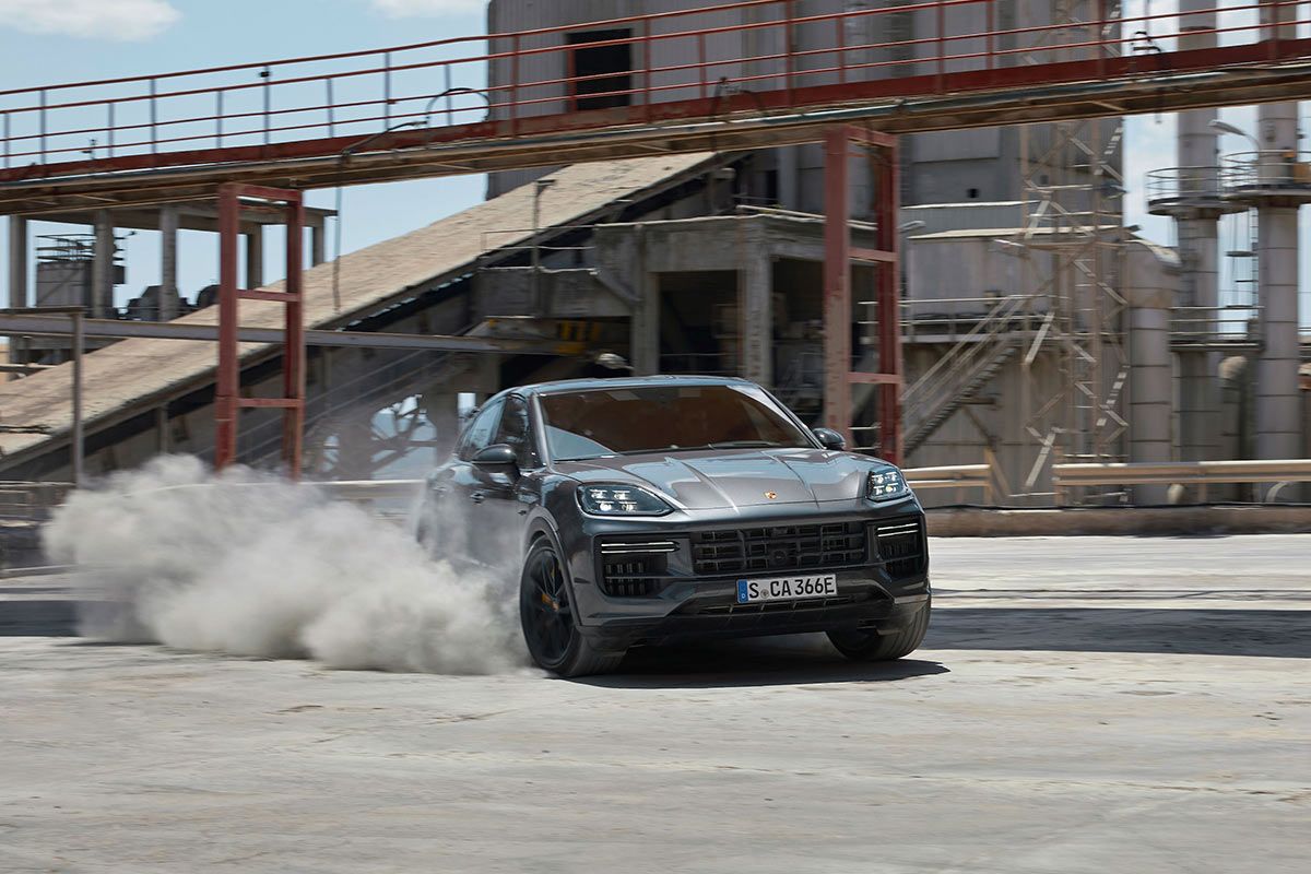 El nuevo Porsche Cayenne Turbo E-Hybrid se revela como el más potente jamás creado