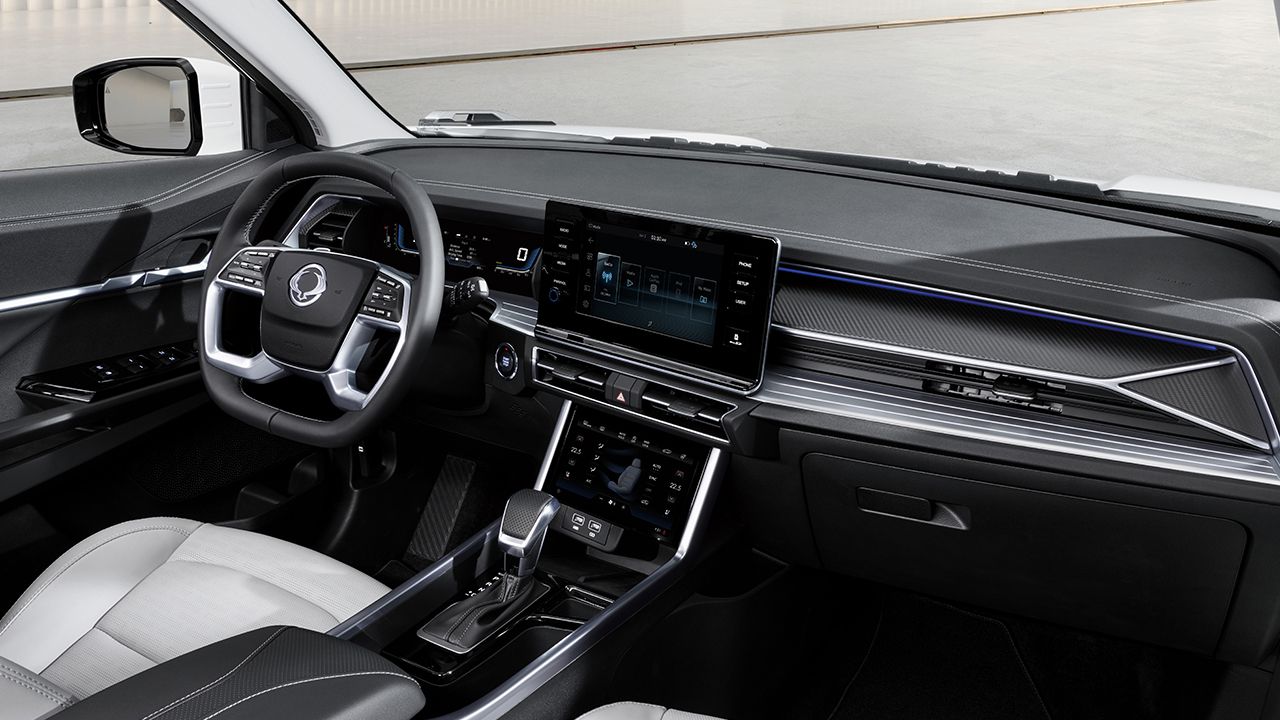 SsangYong Torres - interior