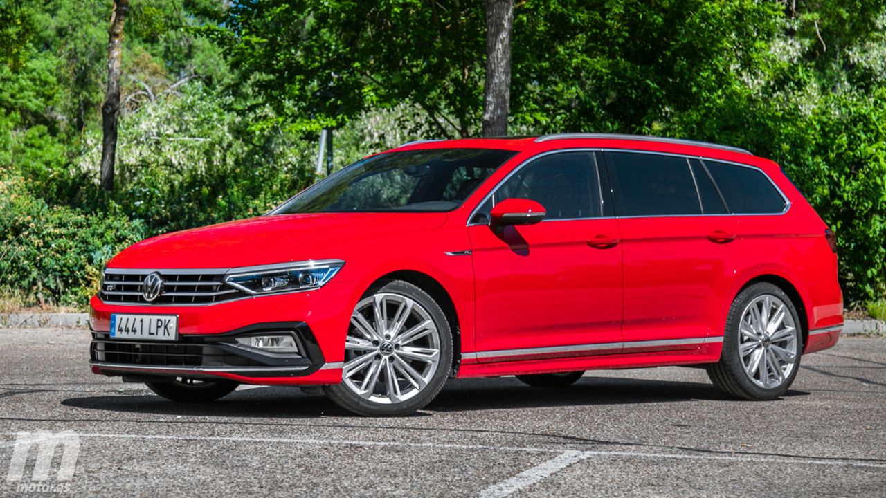 Todos los precios del Volkswagen Passat 2024, la gama se renueva a la espera de la nueva generación