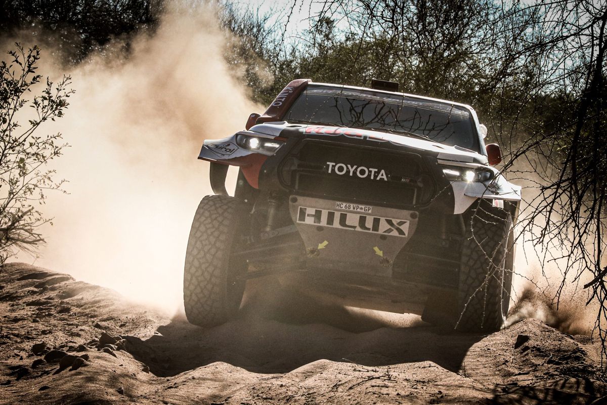 Recital de Nasser Al-Attiyah y Tosha Schareina al ecuador del Desafío Ruta 40 de Argentina