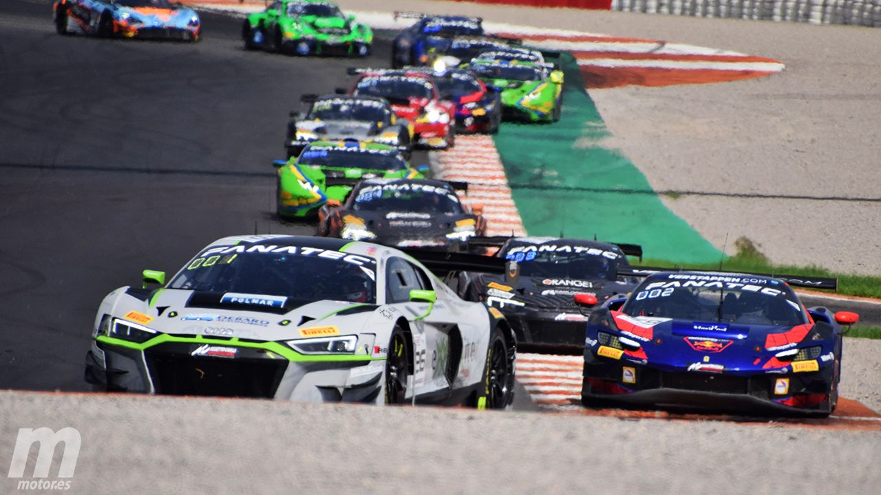 GT World Challenge Valencia 2023 - carrera del domingo