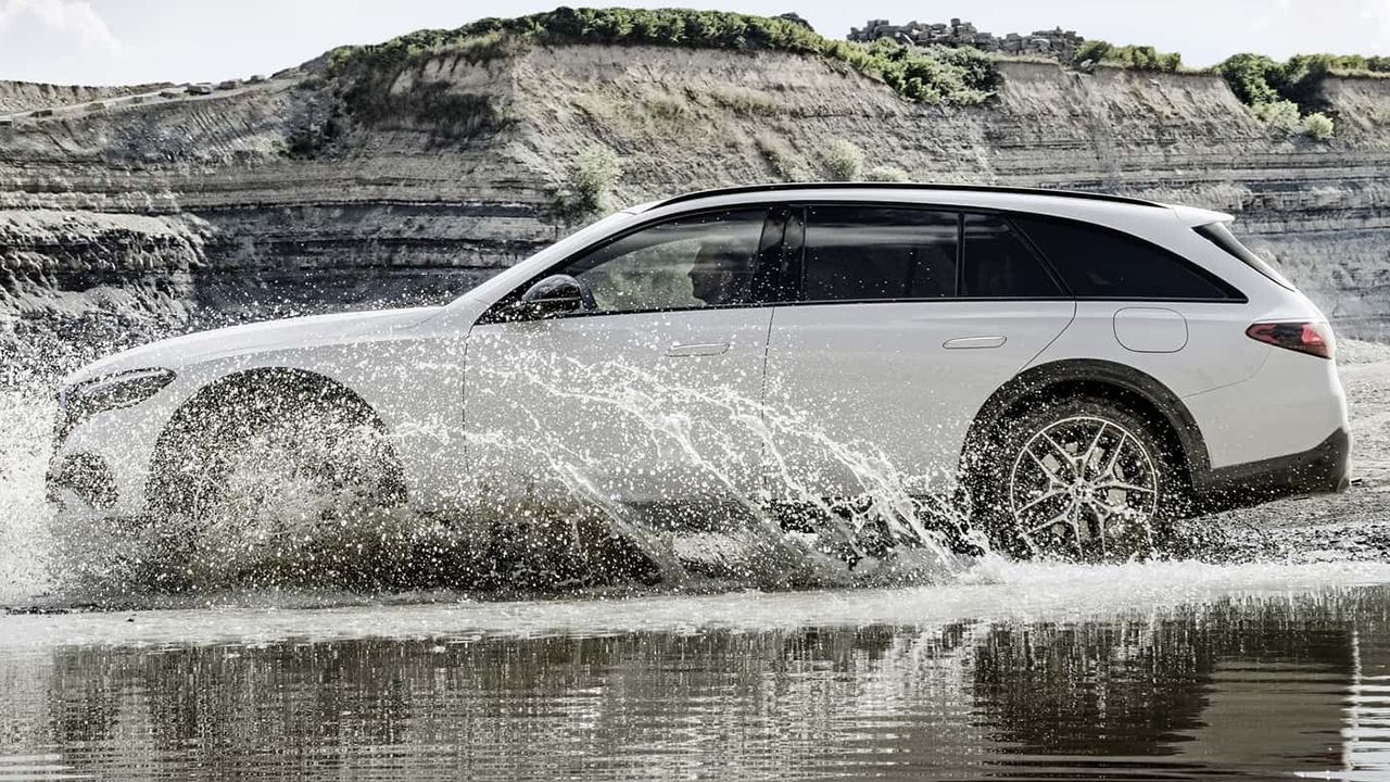 Mercedes Clase E All-Terrain 2024 - lateral