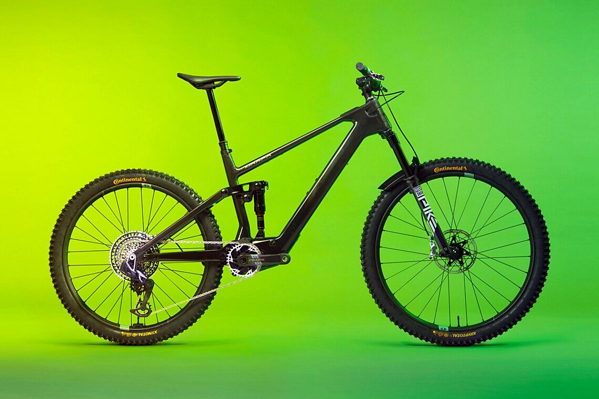 Norco Fluid VLT 2024, peso pluma y suspensión dual en una eBike de carbono con hasta 600 W de potencia