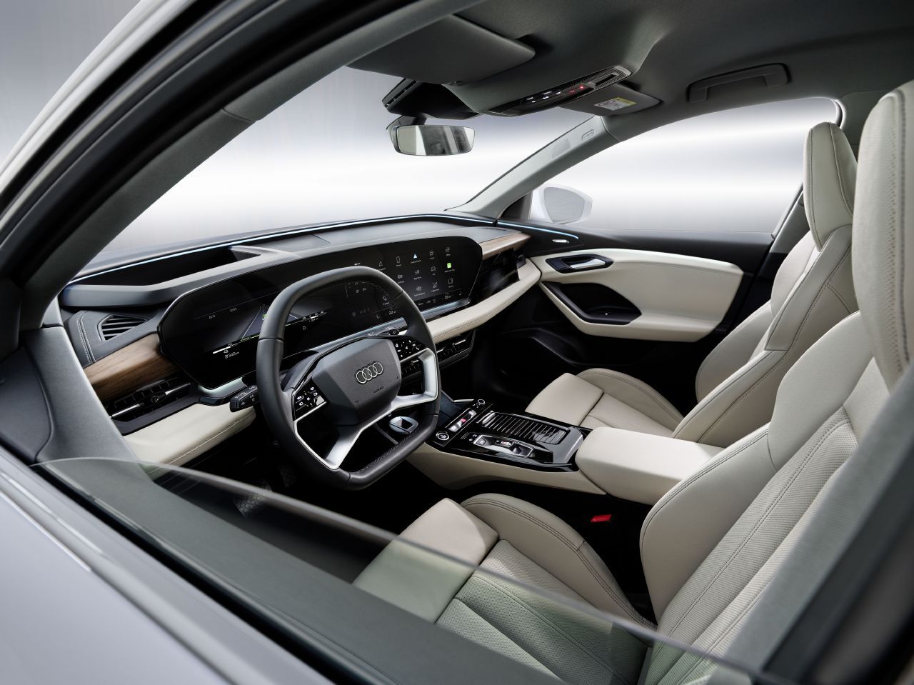 Audi Q6 e-tron 2024 - interior