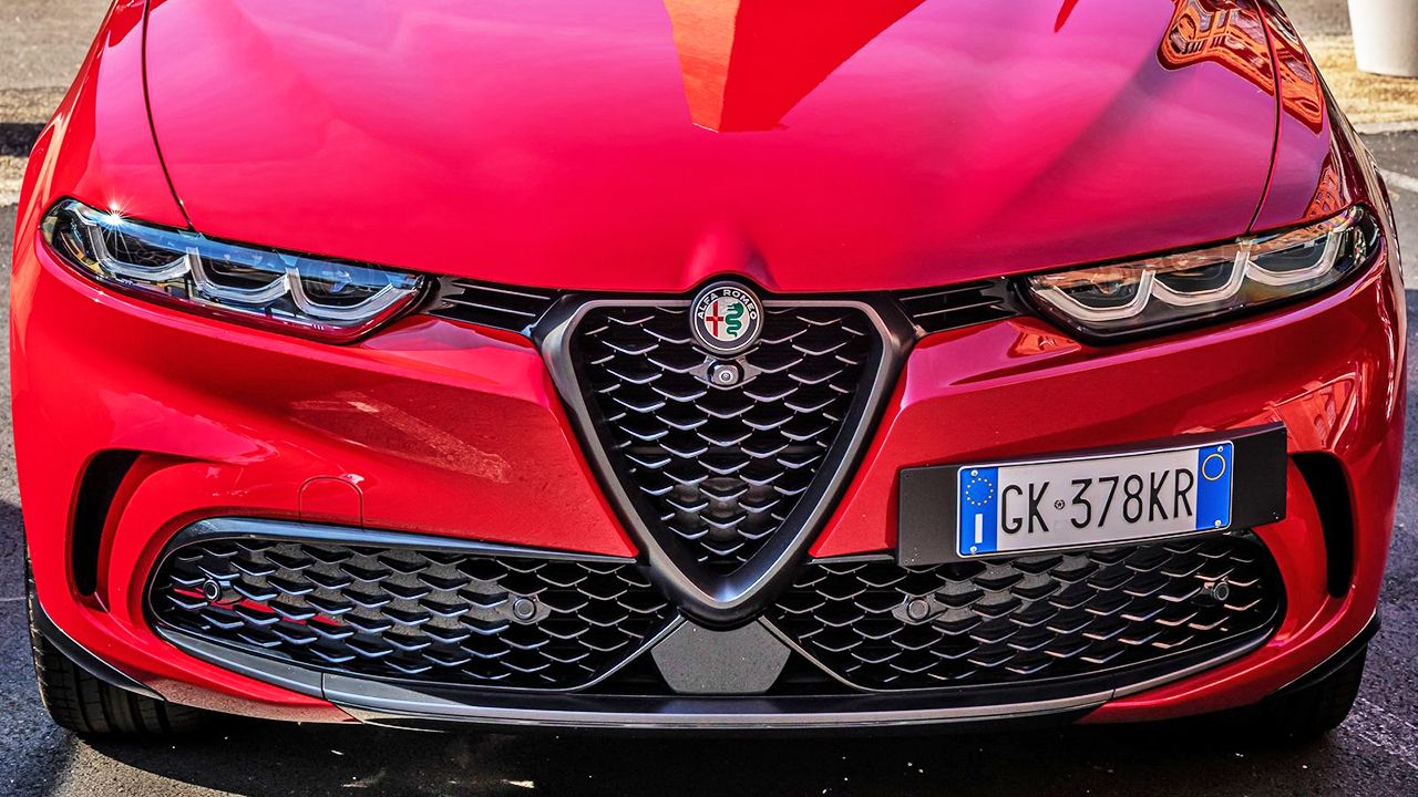 El Alfa Romeo que sí pone en apuros a BMW y Mercedes está en oferta con más de 3.500 € de descuento y etiqueta ECO