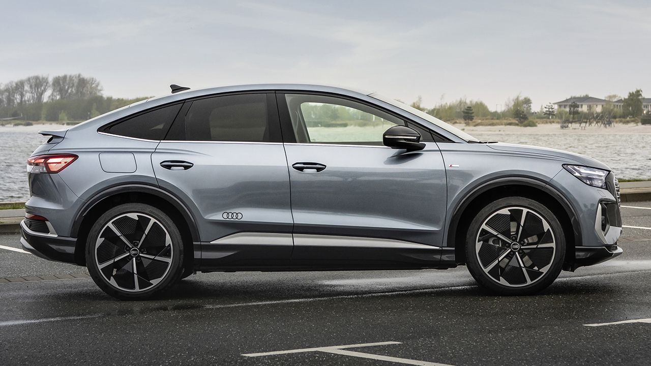 Audi Q4 Sportback e-tron - lateral