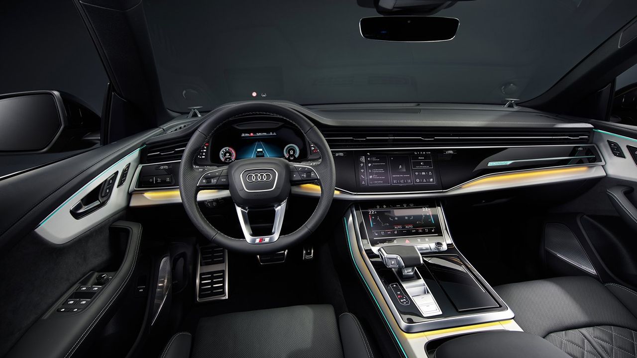 Audi Q8 2024 - interior