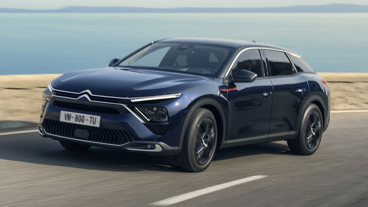 El nuevo Citroën C5 X Hypnos se pone a la venta en España, precio y equipamiento de una edición limitada con etiqueta CERO